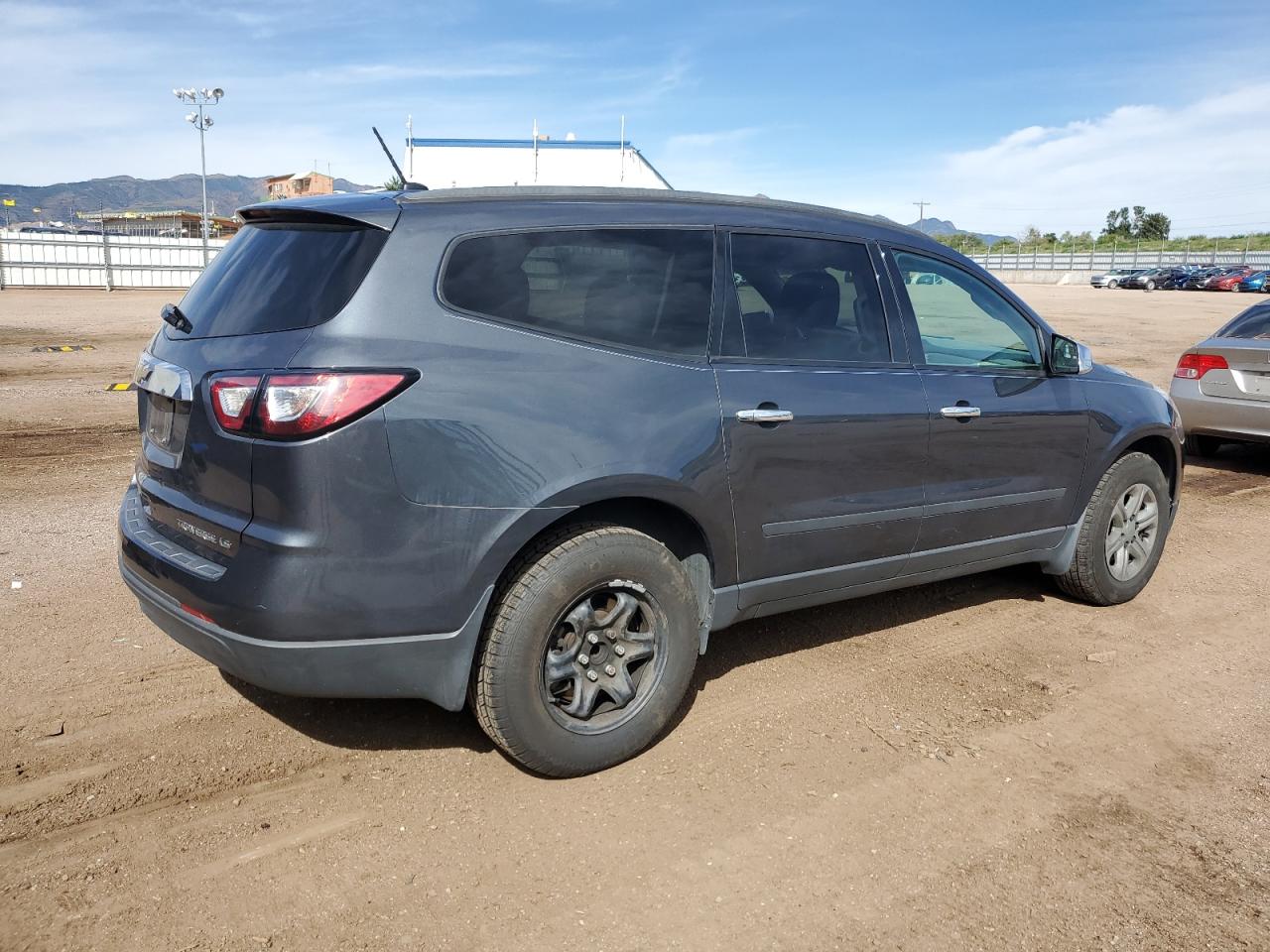 CHEVROLET TRAVERSE LS