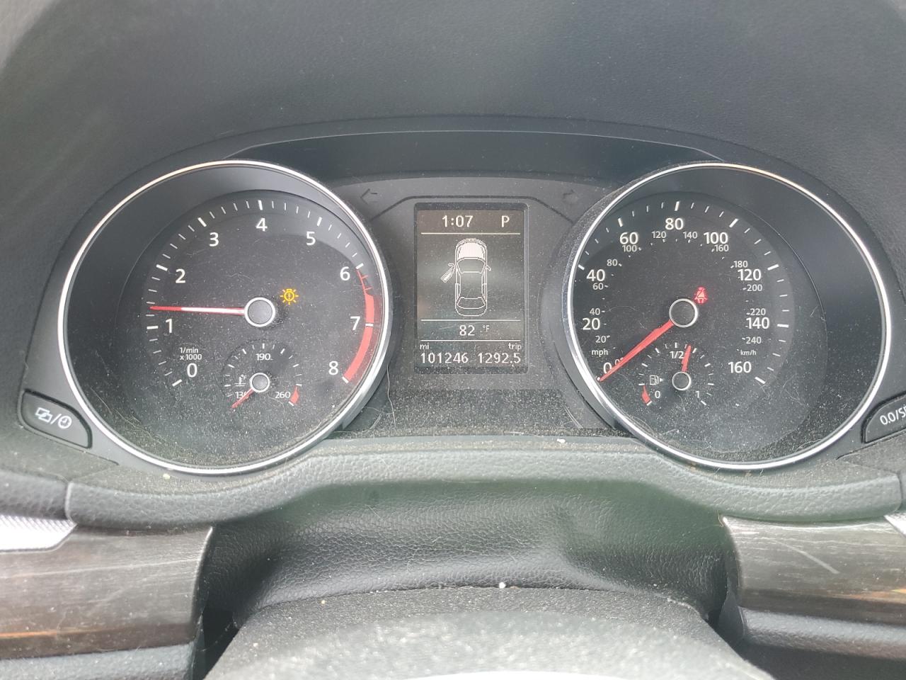 VOLKSWAGEN PASSAT SE