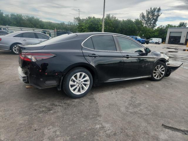 2024 TOYOTA CAMRY LE 4T1C11AK2RU851797