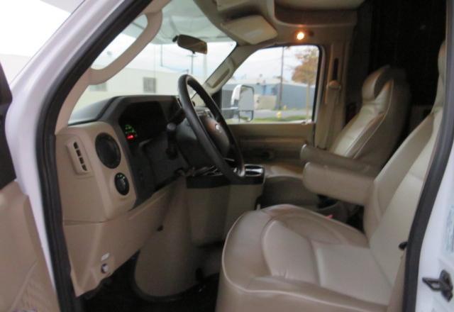 2019 FORD ECONOLINE E450 SUPER DUTY CUTAWAY VAN 1FDXE4FS4KDC17963