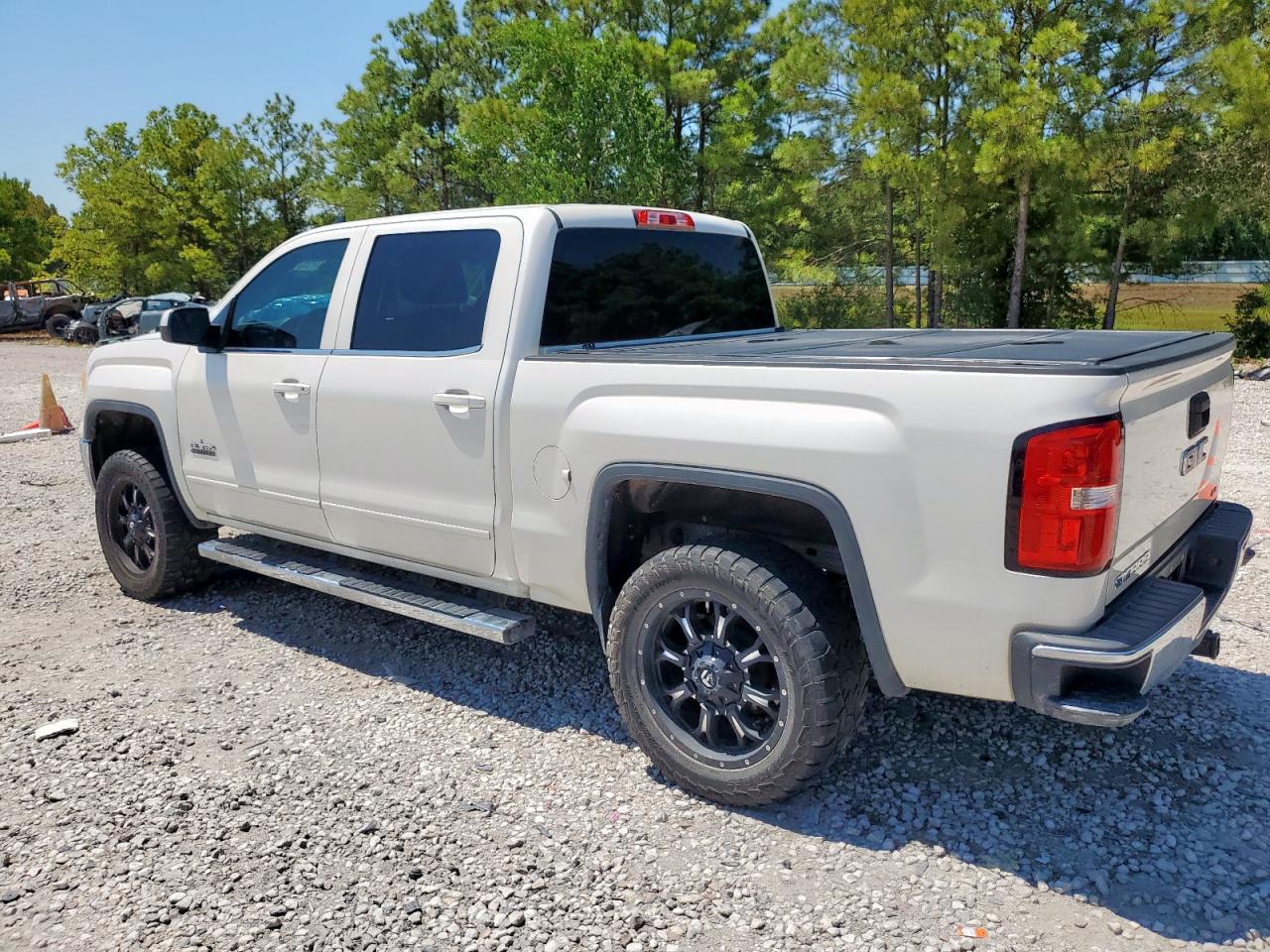 GMC SIERRA C1500 SLE