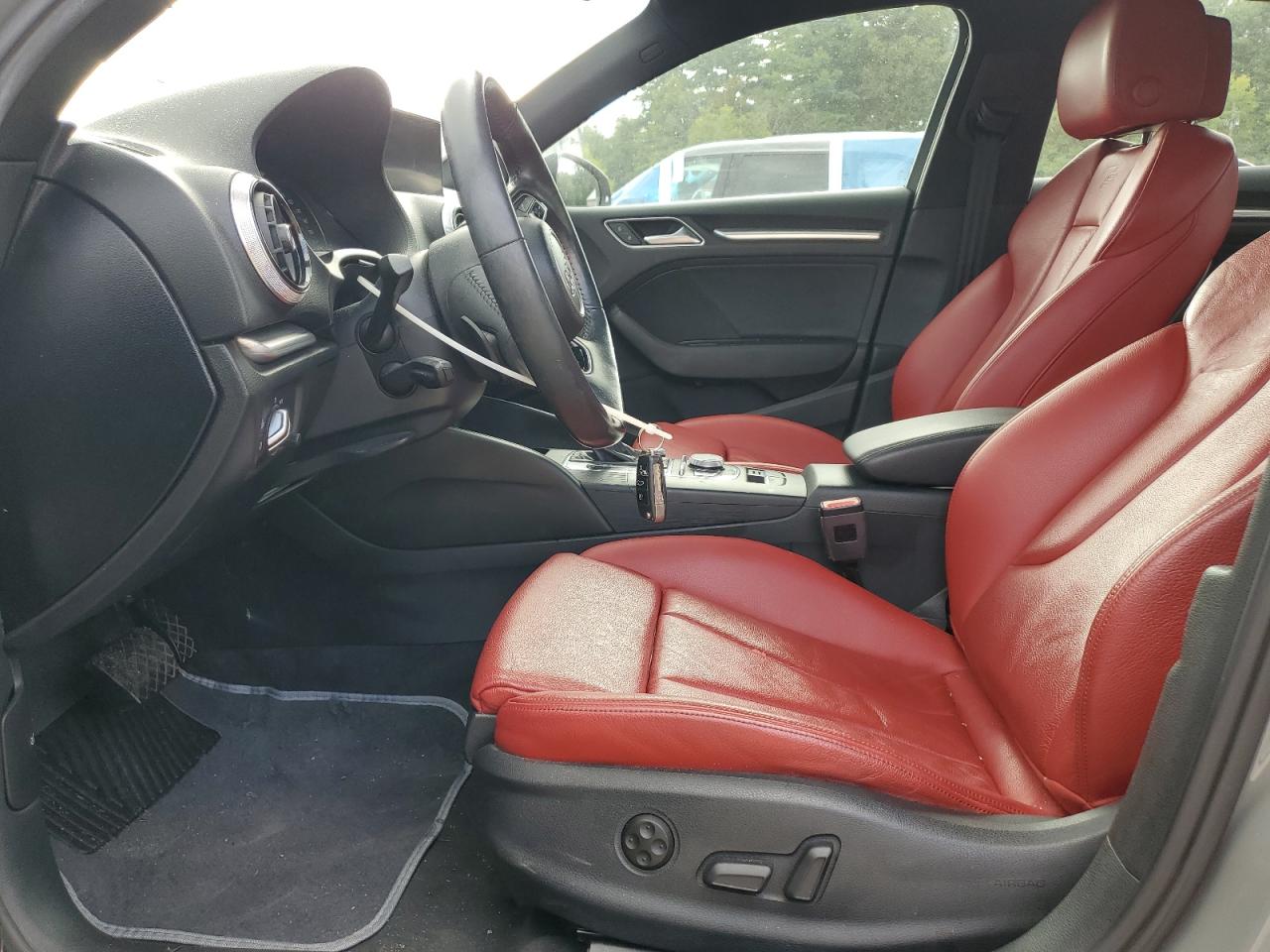 AUDI A3 S-LINE PREMIUM