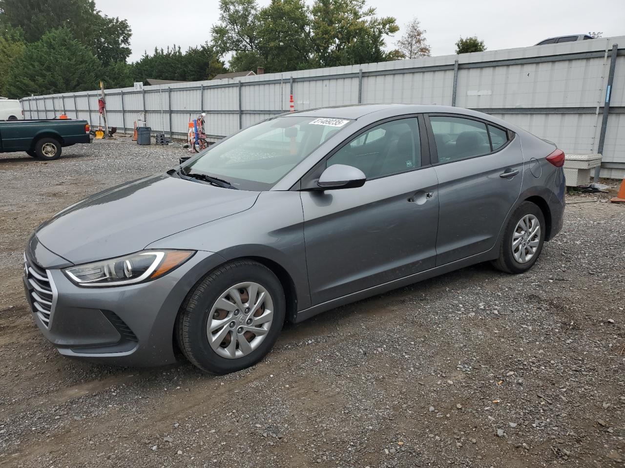 HYUNDAI ELANTRA SE