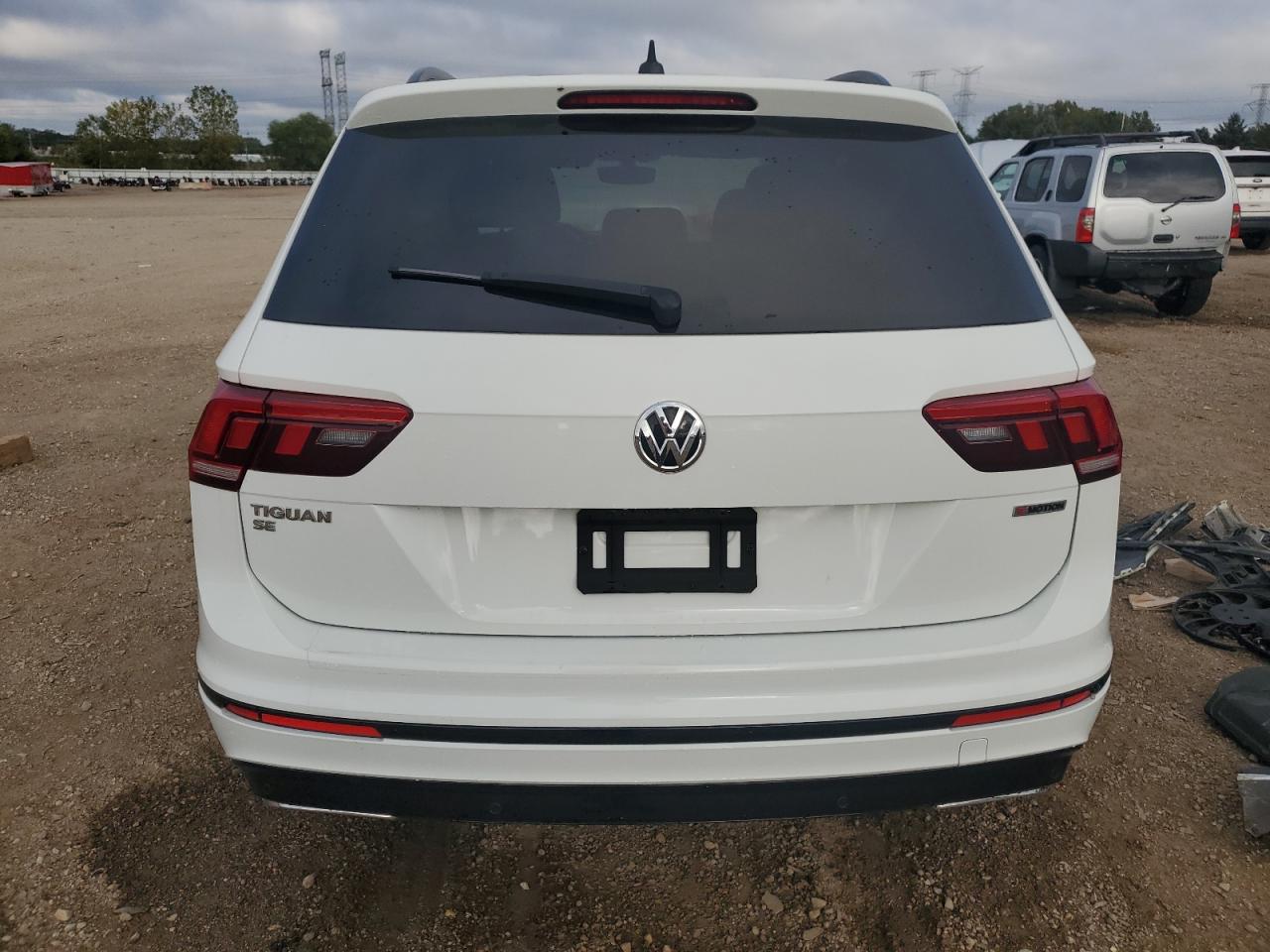 VOLKSWAGEN TIGUAN SE