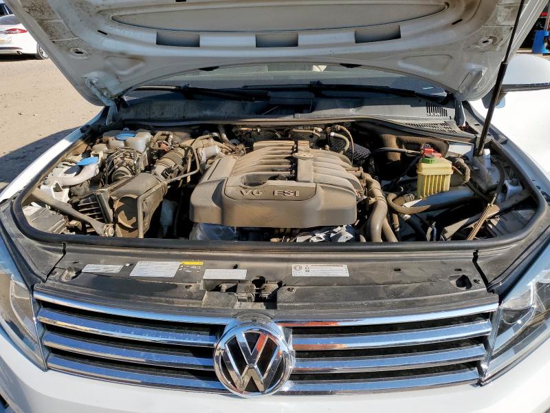 2016 VOLKSWAGEN TOUAREG SP WVGEF9BP2GD011101