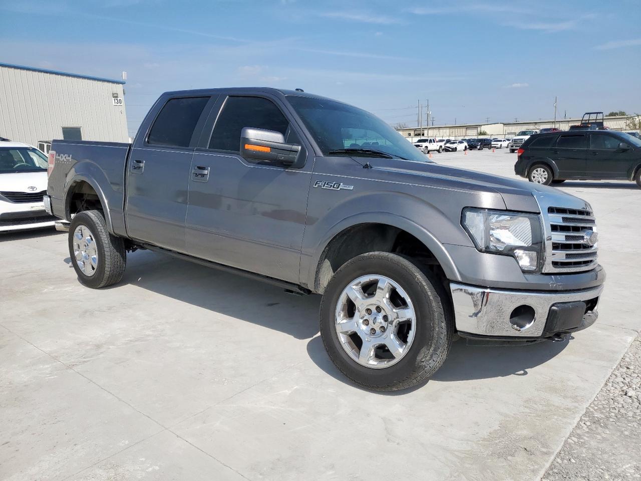 FORD F-150 SUPERCREW