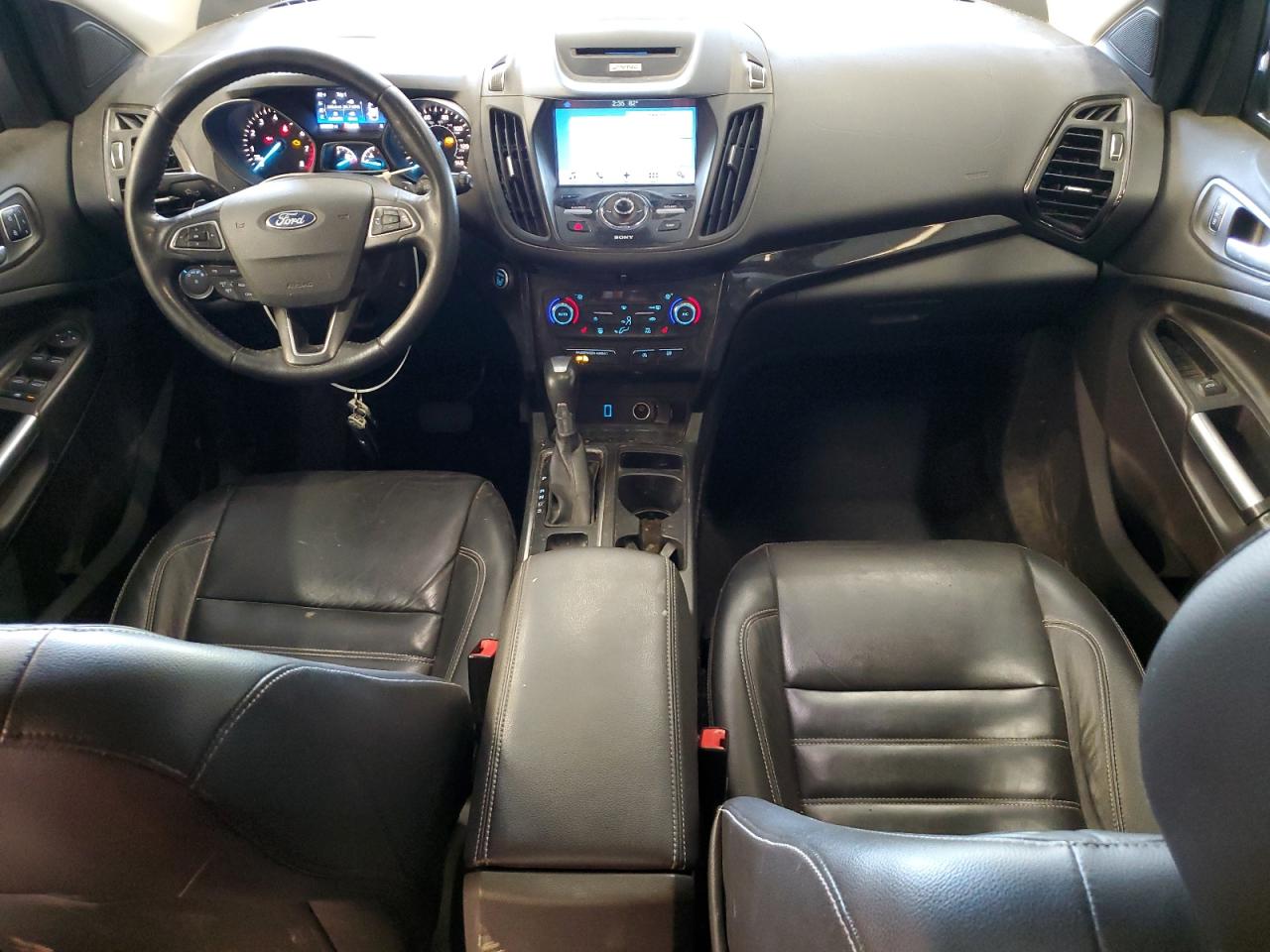 FORD ESCAPE TITANIUM