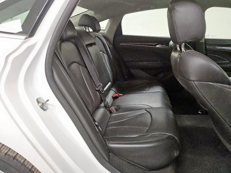 2018 BUICK LACROSSE E 1G4ZP5SZ8JU121991