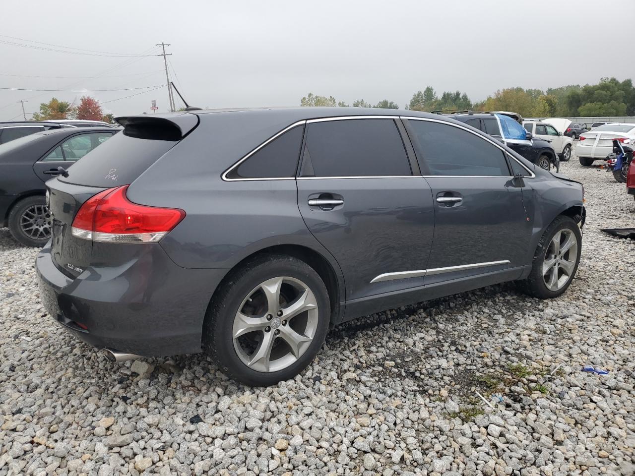 TOYOTA VENZA LE