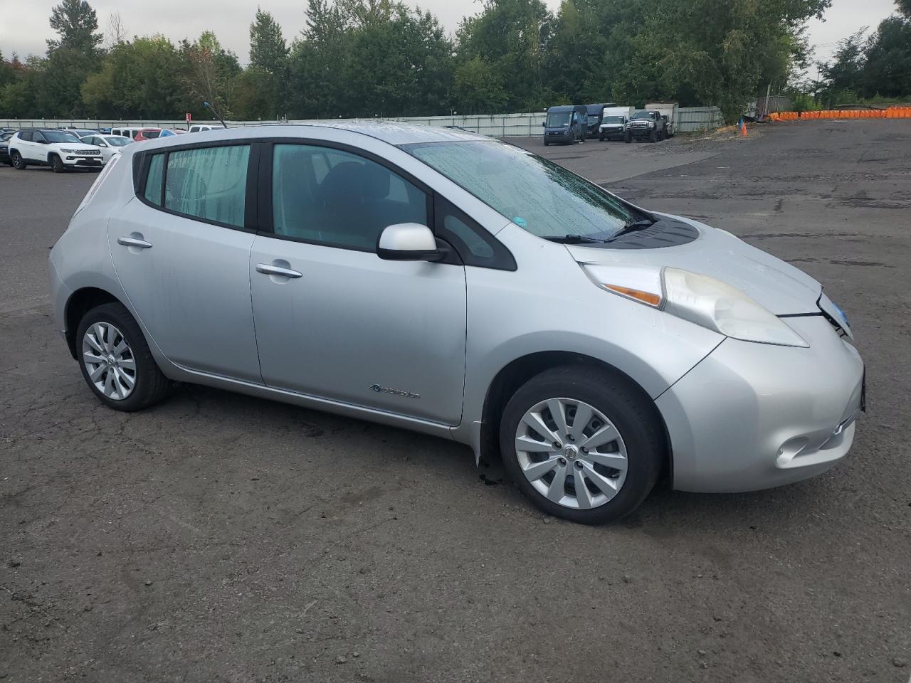 NISSAN LEAF S