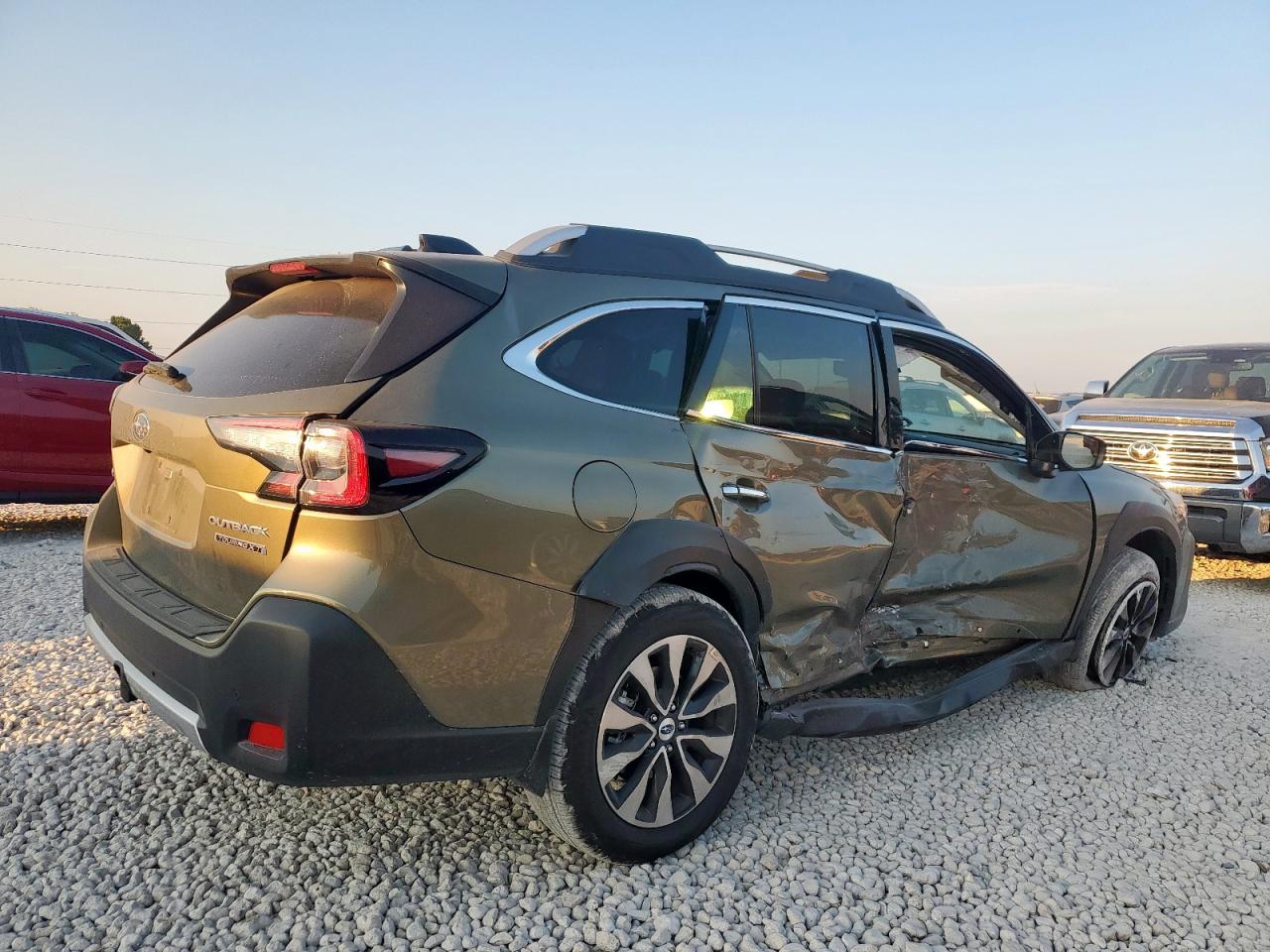 SUBARU OUTBACK TOURING