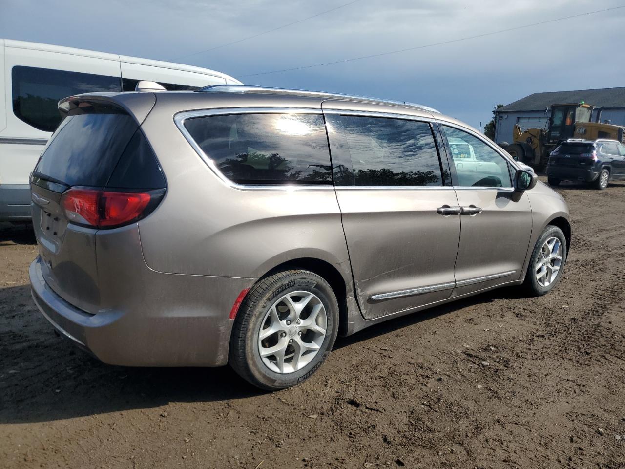 CHRYSLER PACIFICA TOURING L PLUS