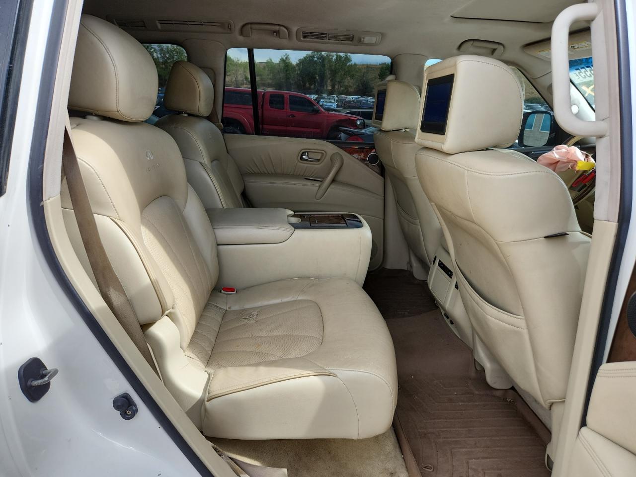 INFINITI QX56