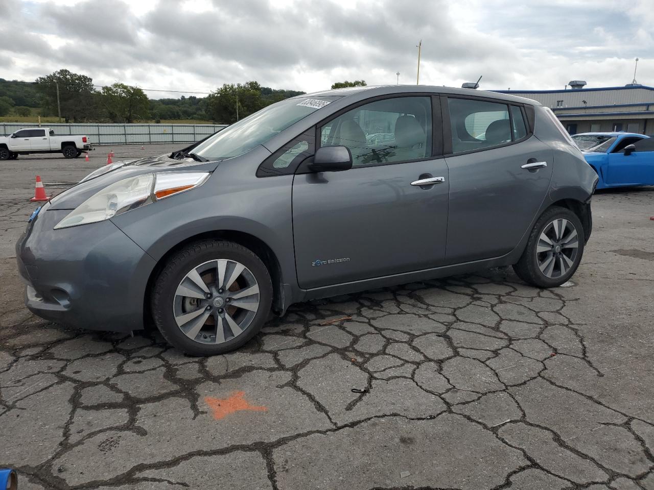 NISSAN LEAF SV