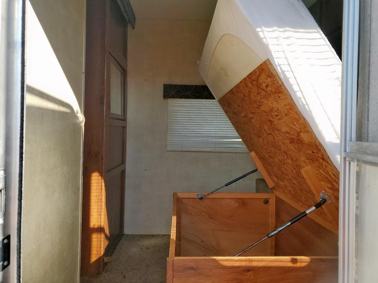 Lot #3285801681 2013 HRNT TRAILER