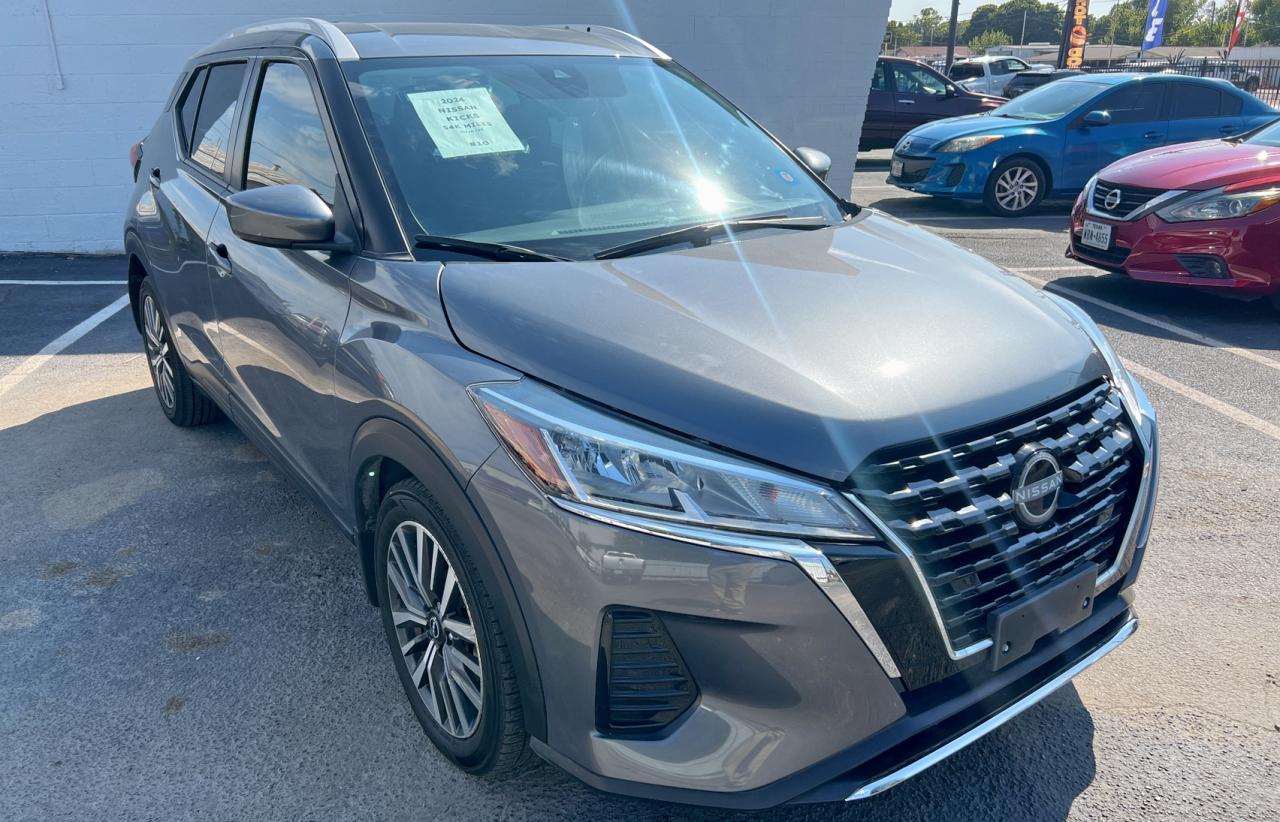 NISSAN KICKS SV