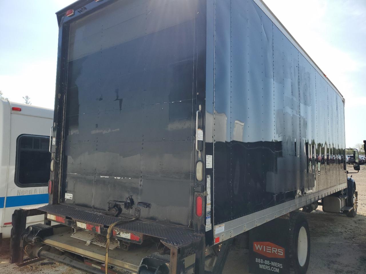 Lot #3285656648 2009 FREIGHTLINER M2 106 MED