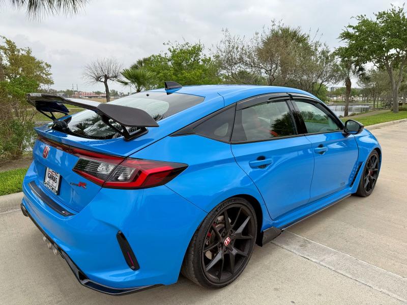 2023 HONDA CIVIC TYPE JHMFL5G40PX000099