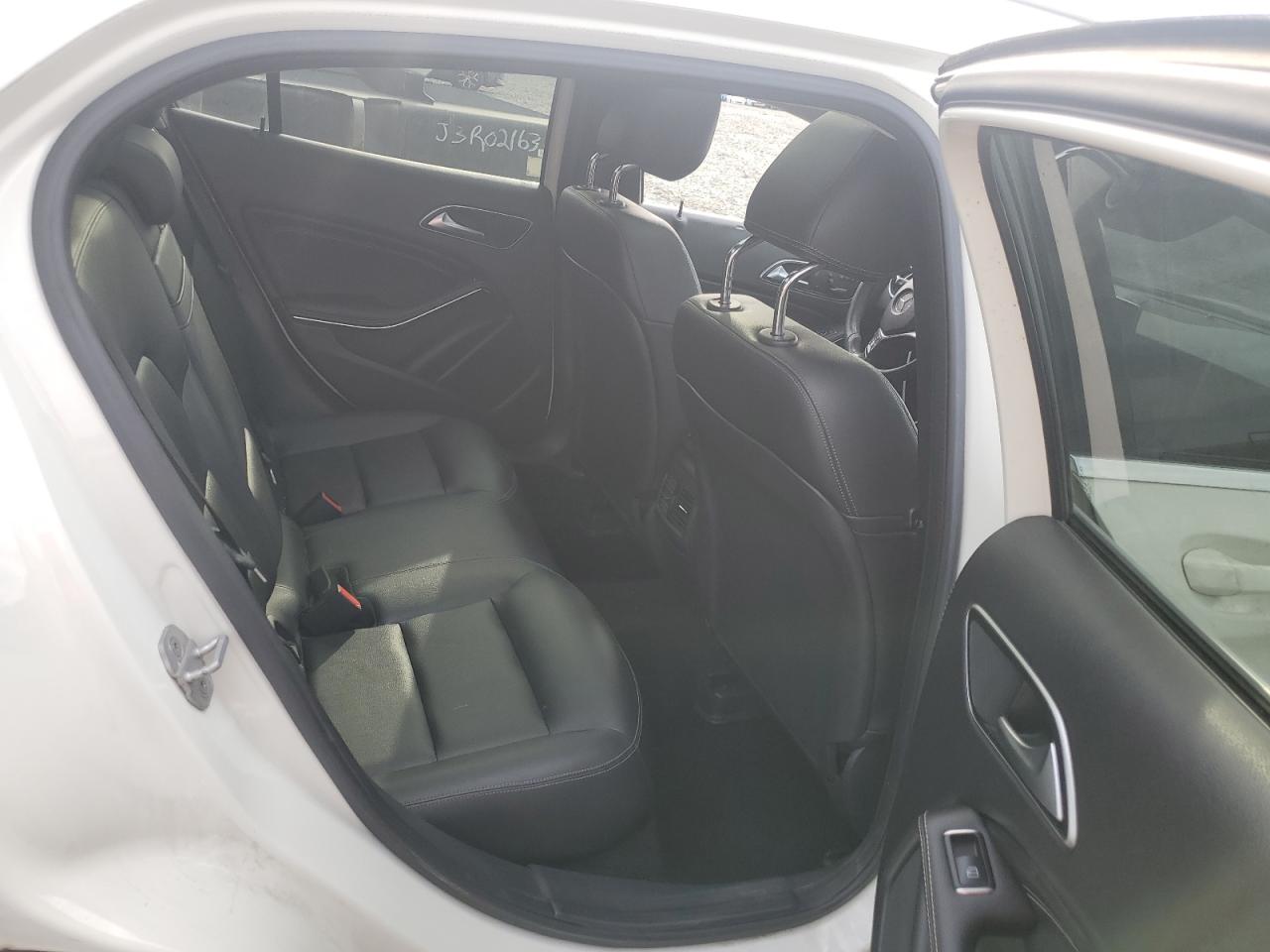 MERCEDES-BENZ GLA-CLASS 250 4MATIC