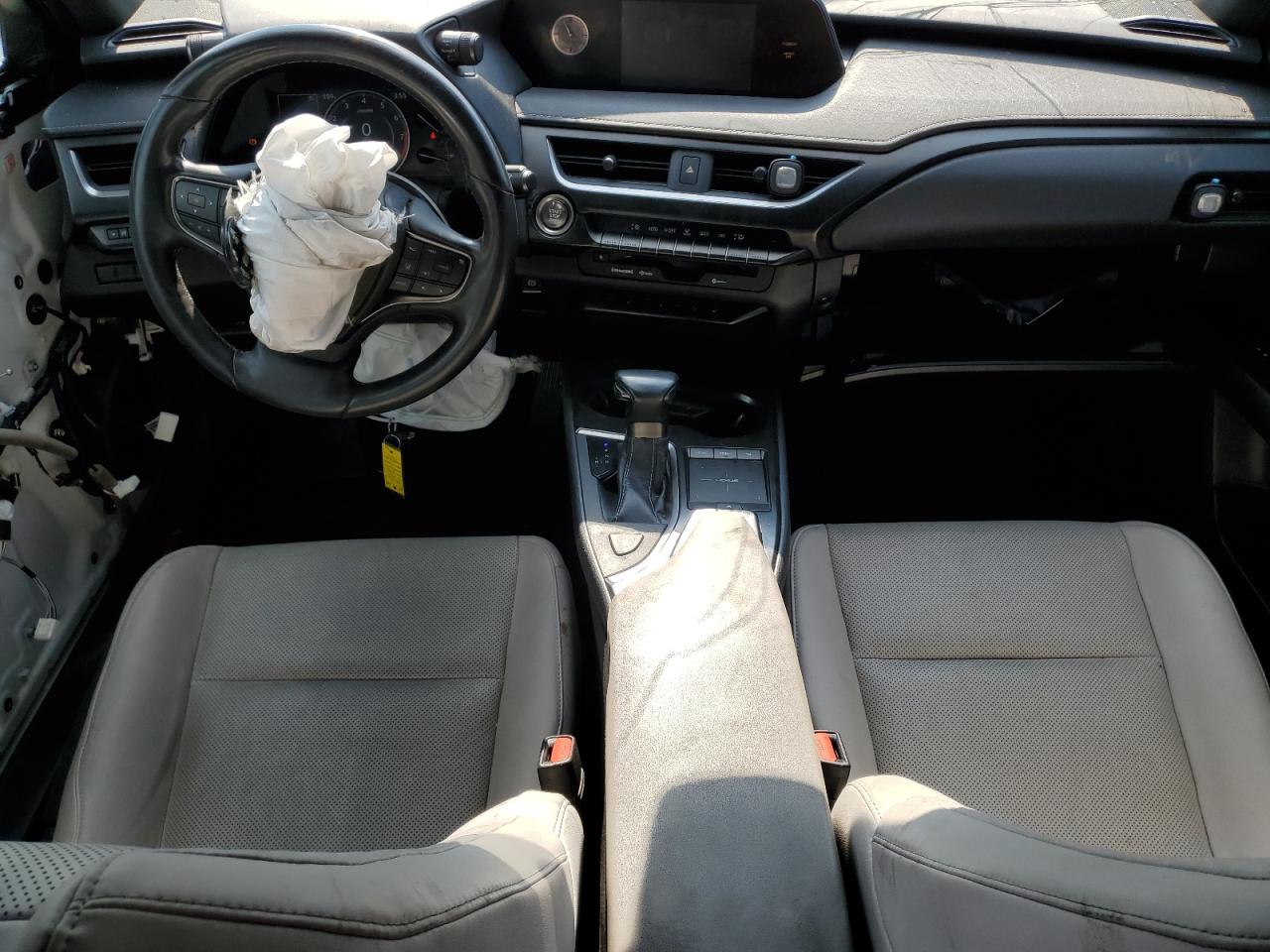 LEXUS UX 200
