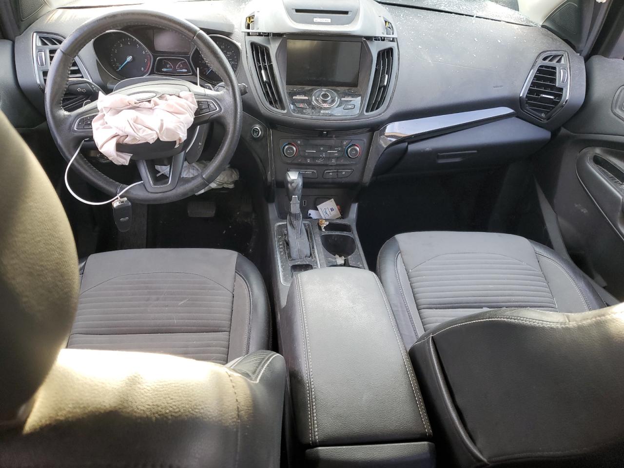 FORD ESCAPE TITANIUM