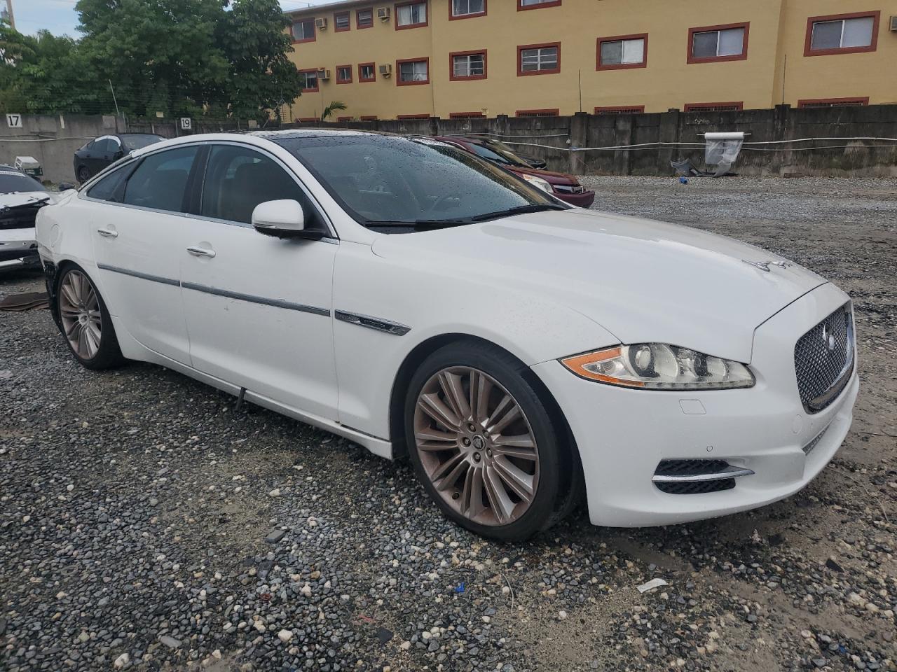 JAGUAR XJ SUPERCHARGED