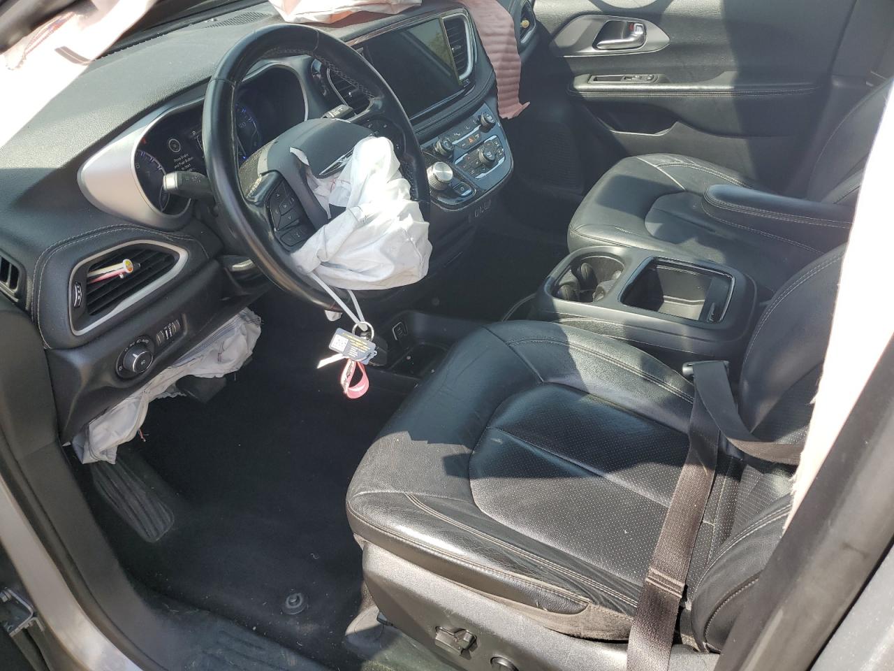 CHRYSLER PACIFICA TOURING L