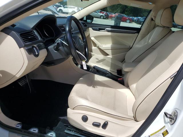 2017 VOLKSWAGEN PASSAT R-L 1VWDT7A3XHC019124