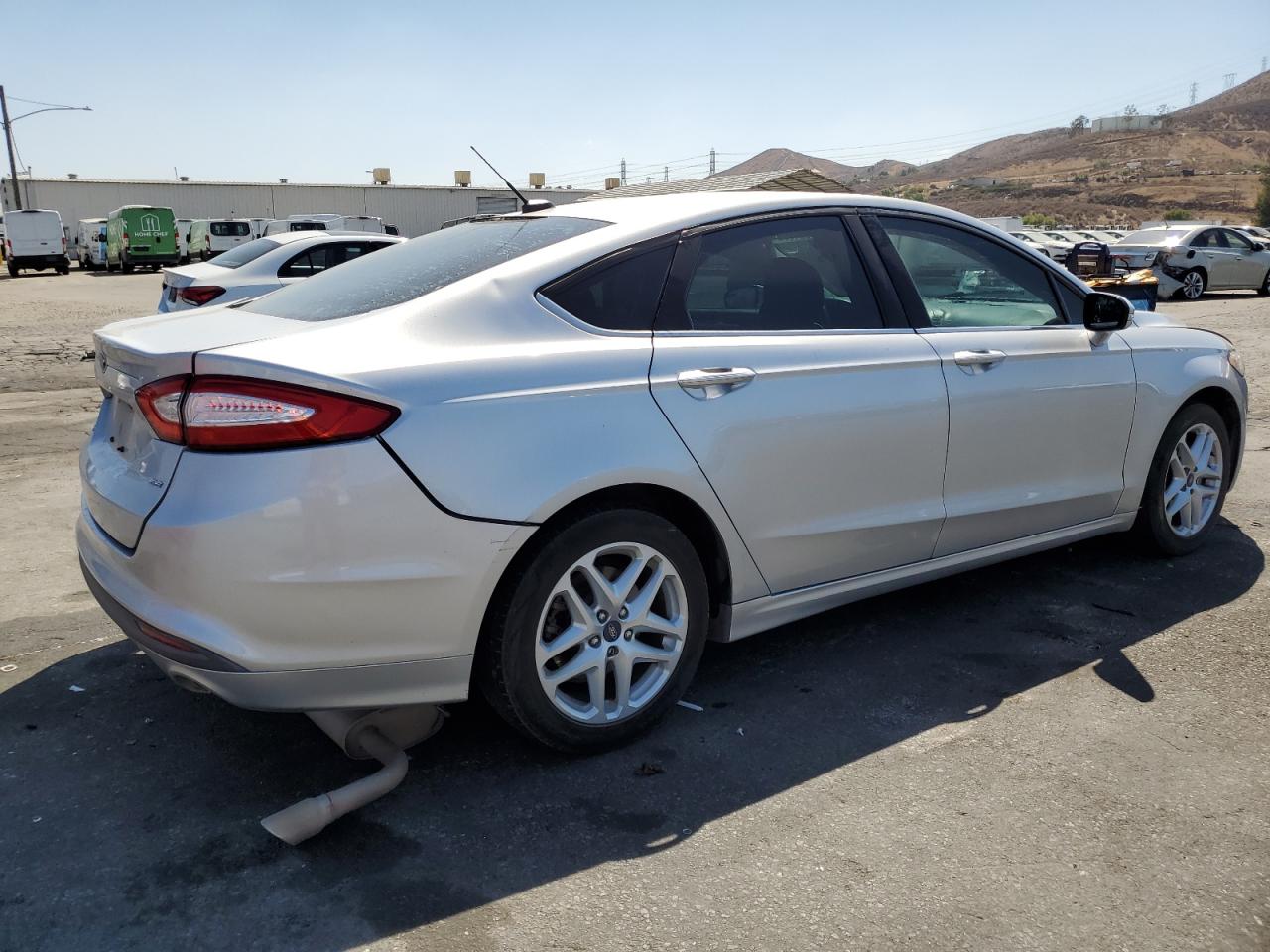FORD FUSION SE