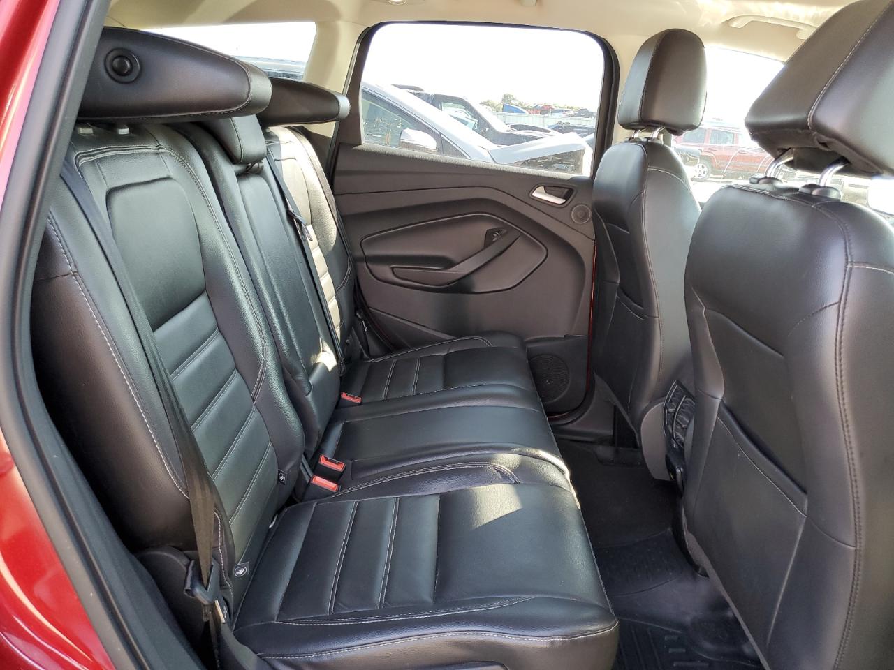 FORD ESCAPE TITANIUM