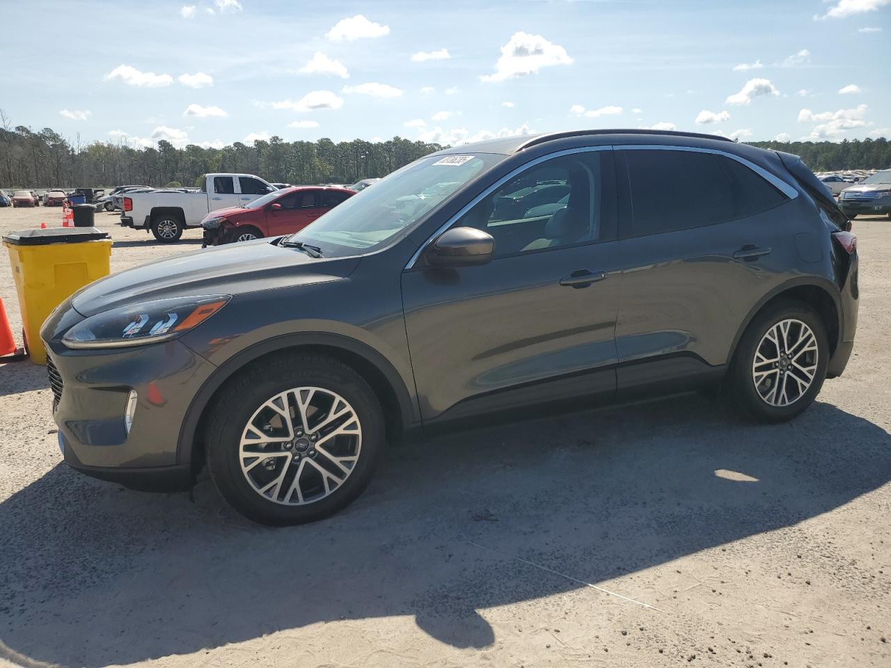 Lot #3258940808 2020 FORD ESCAPE SEL