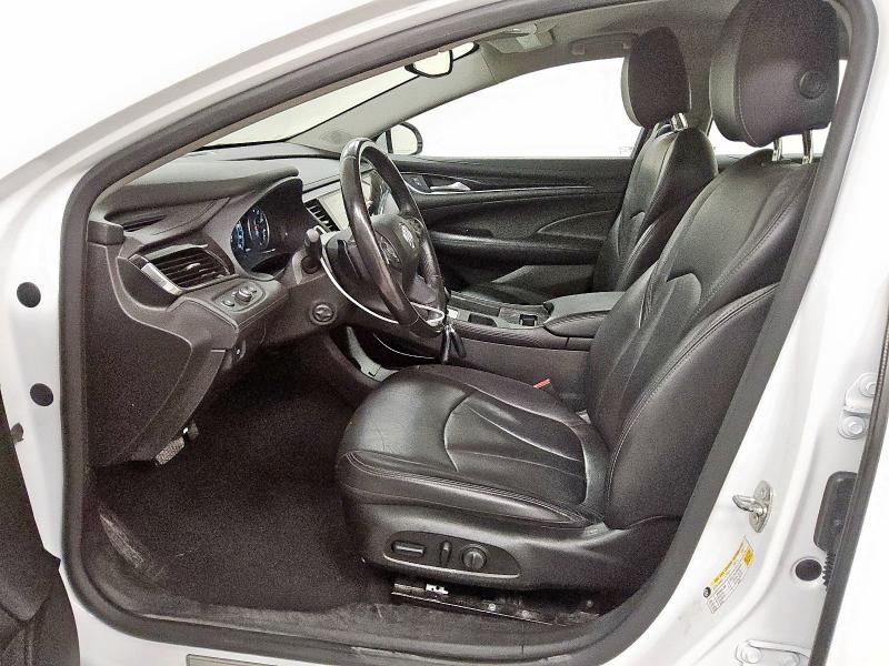 2018 BUICK LACROSSE E 1G4ZP5SZ8JU121991