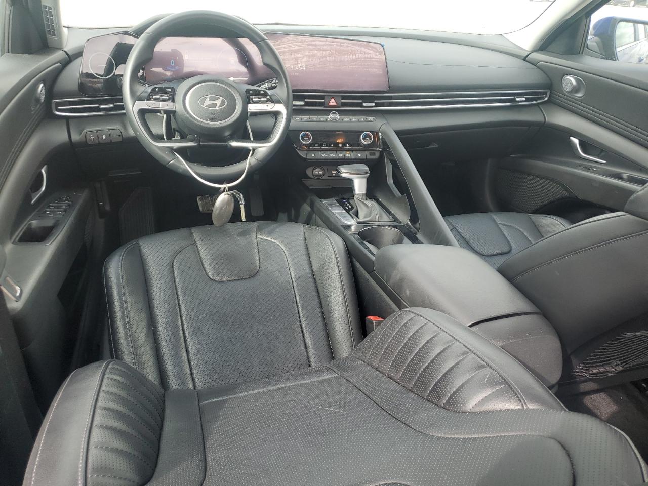 HYUNDAI ELANTRA LIMITED