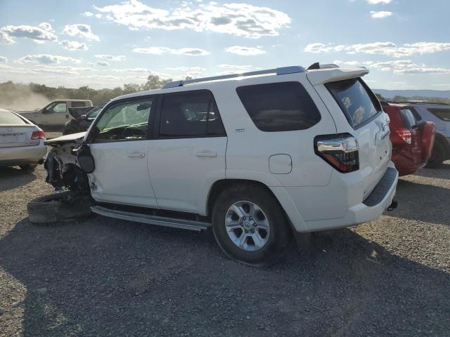 2018 TOYOTA 4RUNNER SR JTEBU5JR1J5541307