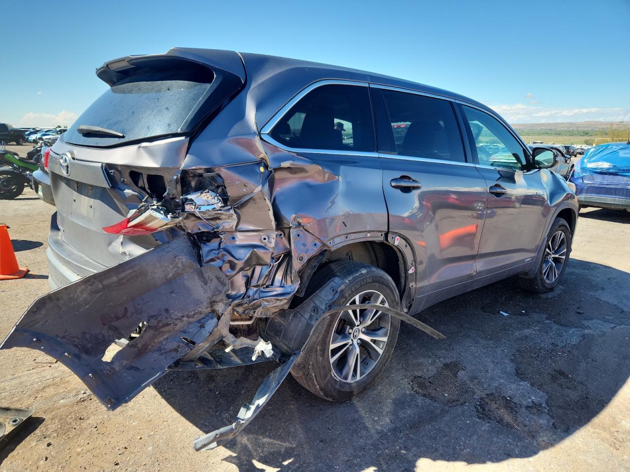 TOYOTA HIGHLANDER HYBRID