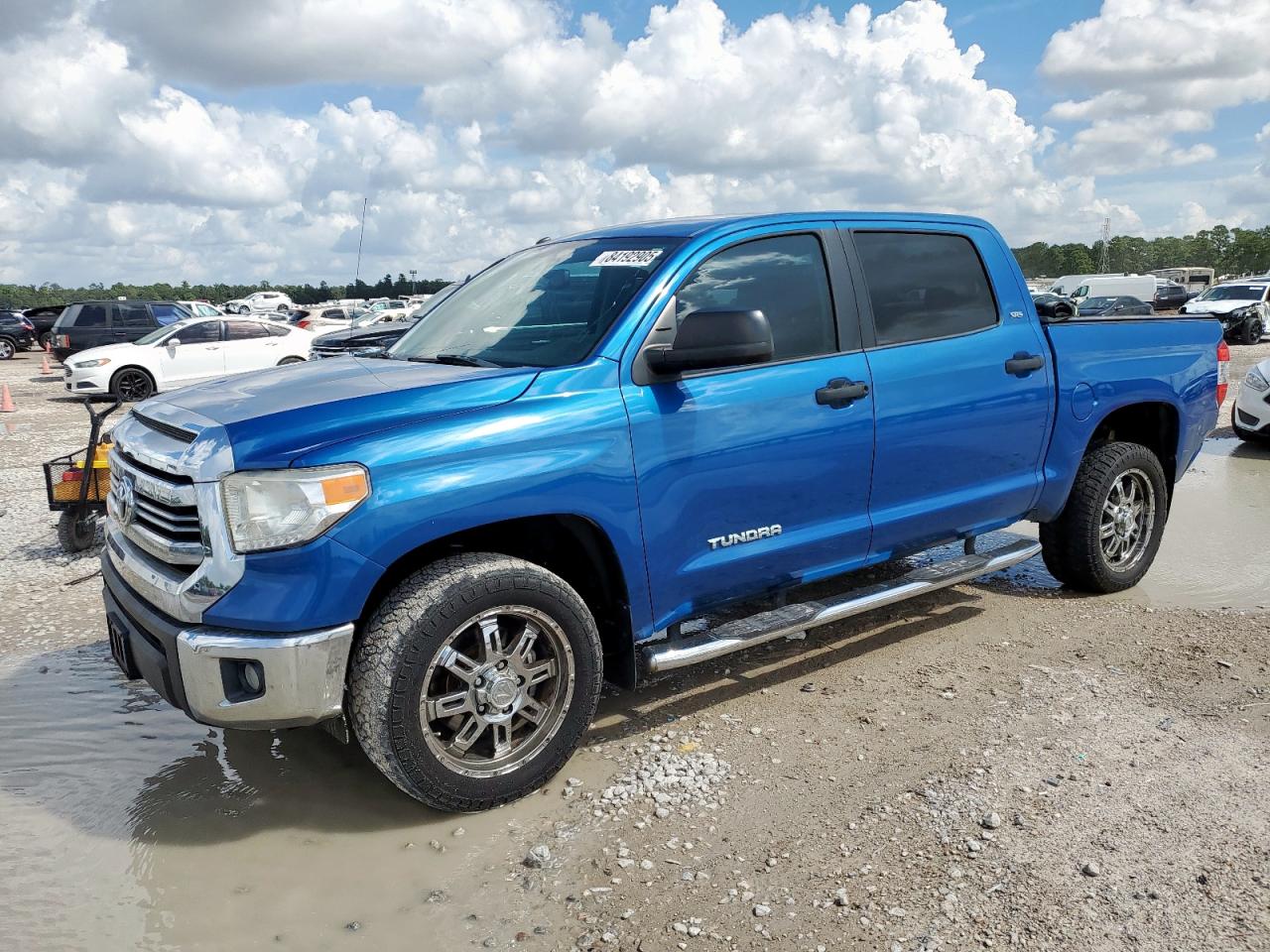 TOYOTA TUNDRA CREWMAX SR5