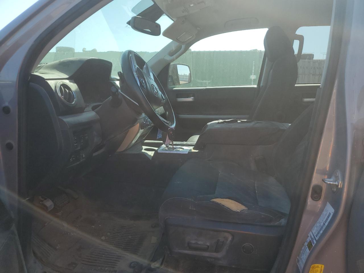 TOYOTA TUNDRA CREWMAX SR5