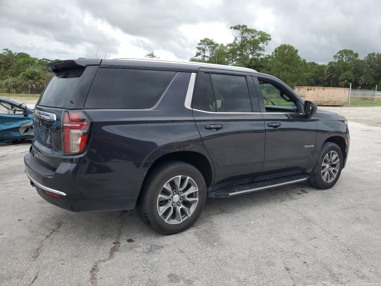CHEVROLET TAHOE C1500 LS