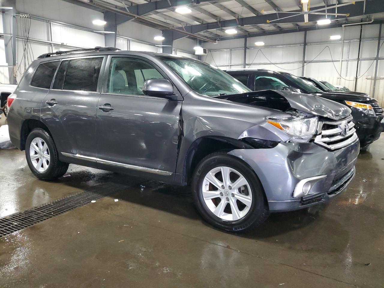 TOYOTA HIGHLANDER BASE