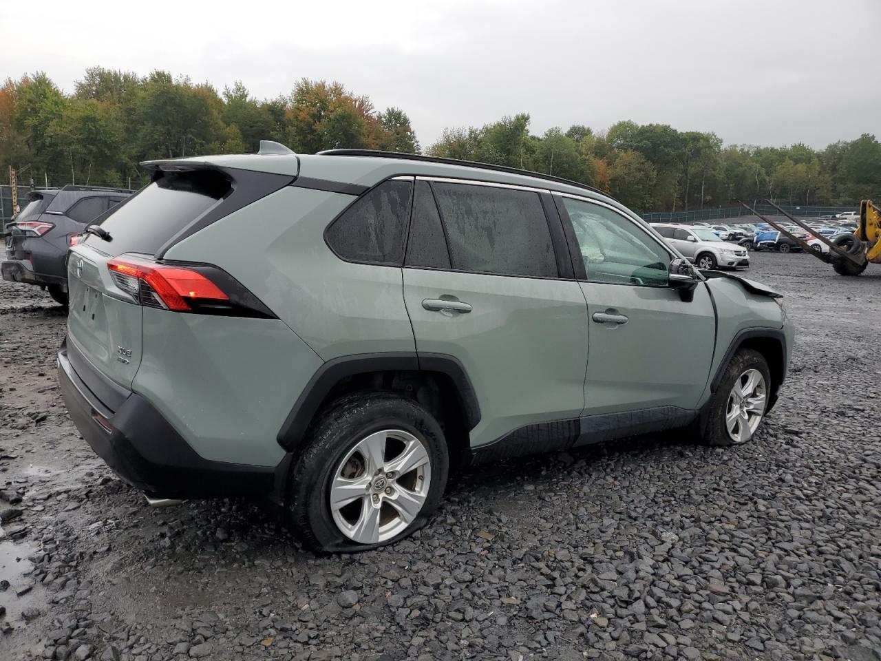 TOYOTA RAV4 XLE
