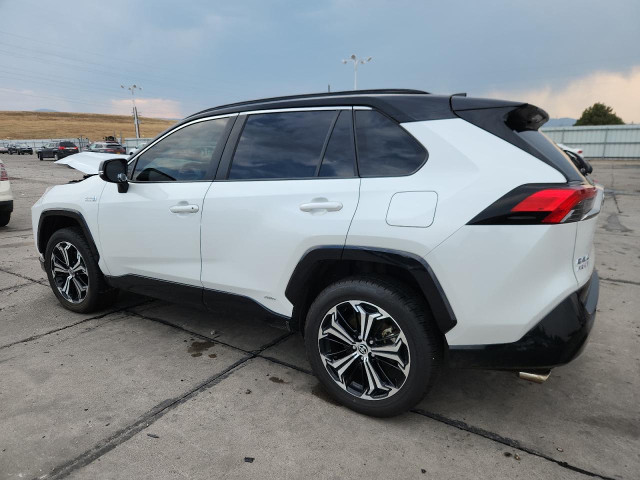 TOYOTA RAV4 XSE