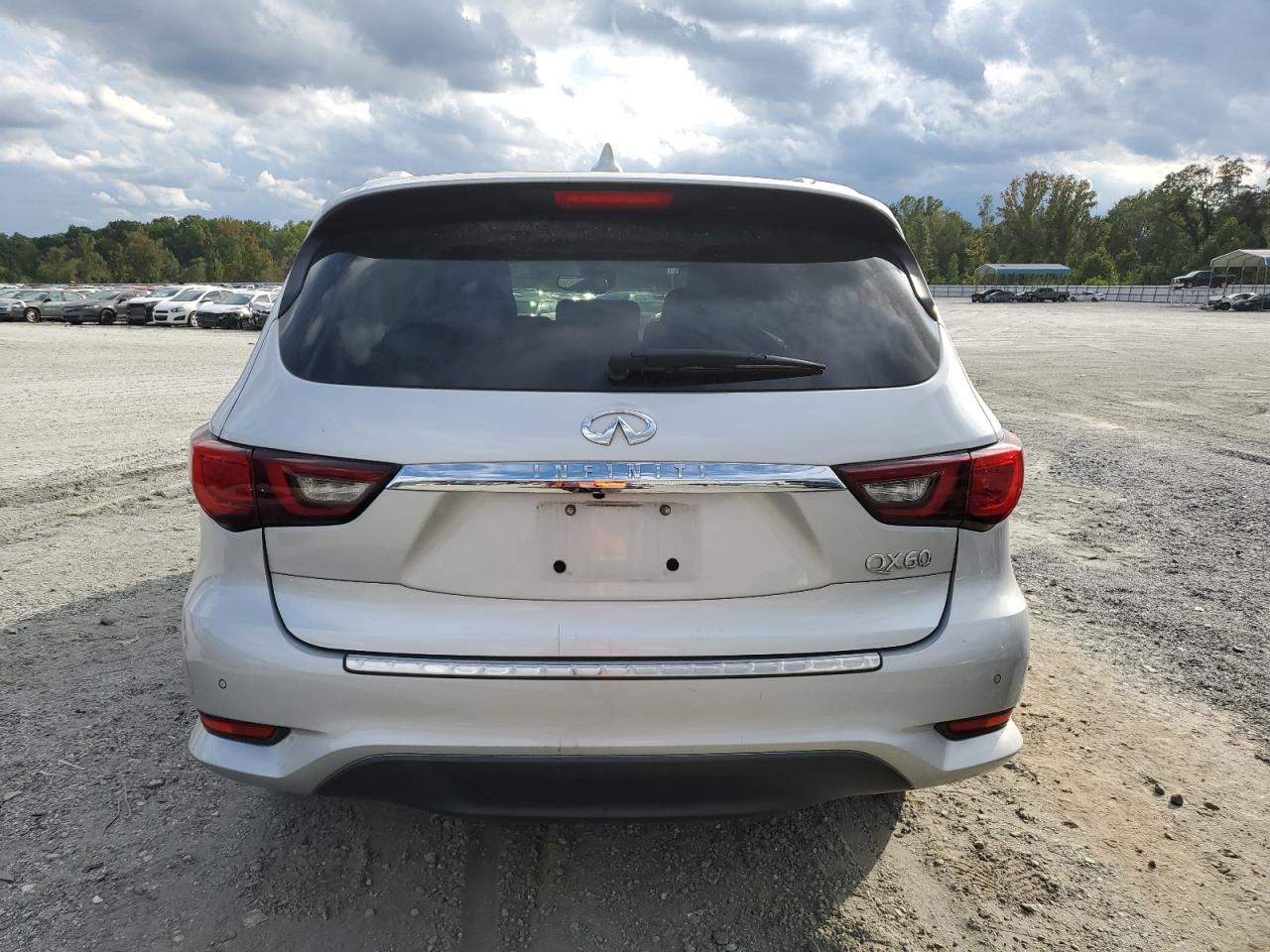 INFINITI QX60 LUXE