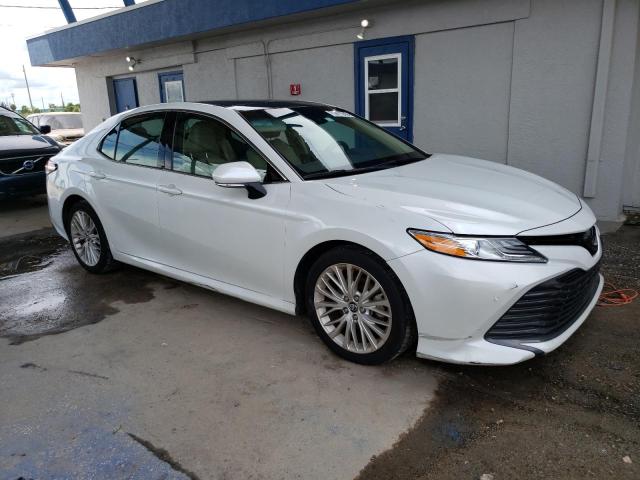 2018 TOYOTA CAMRY L 4T1B11HK3JU660198