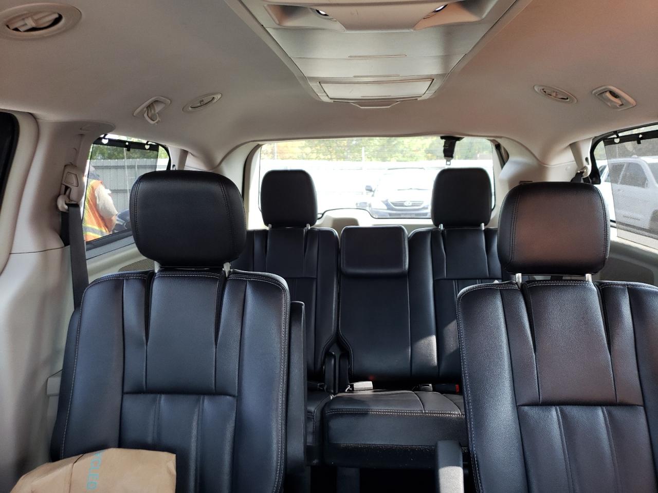 CHRYSLER TOWN & COUNTRY TOURING