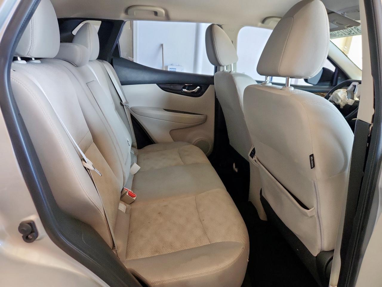 NISSAN ROGUE SPORT S