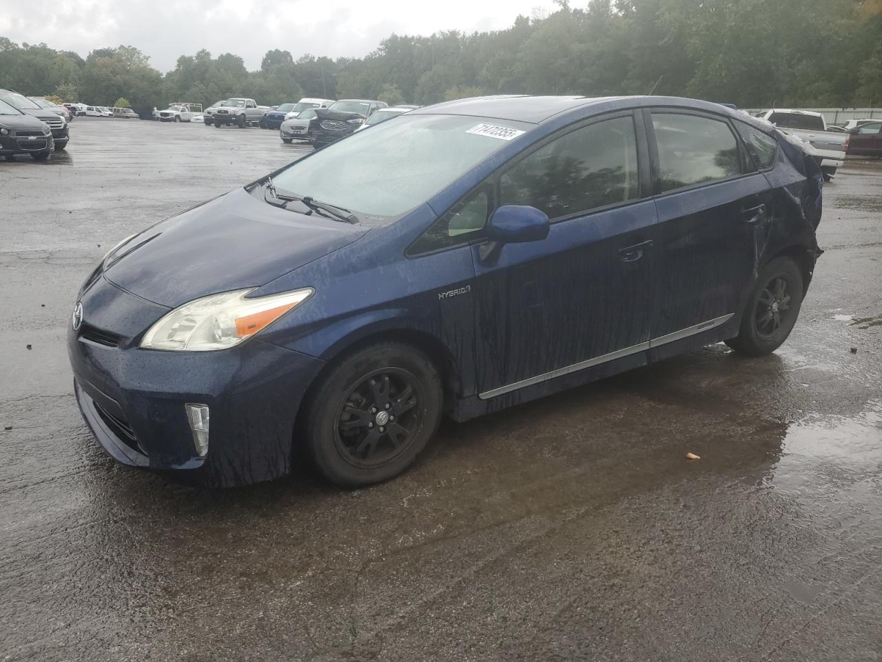 TOYOTA PRIUS