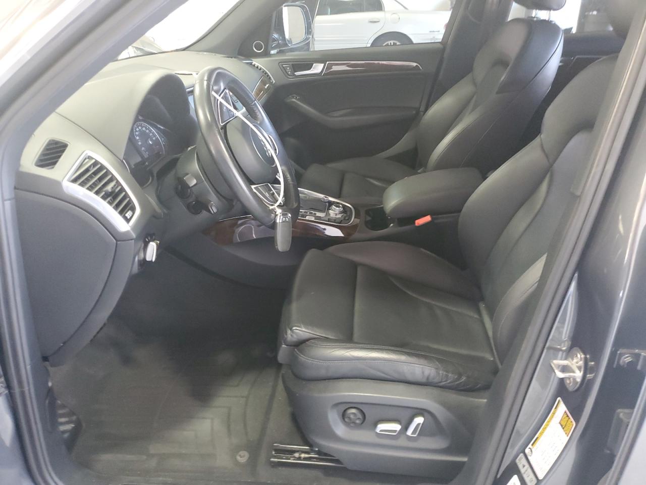AUDI Q5 PREMIUM PLUS
