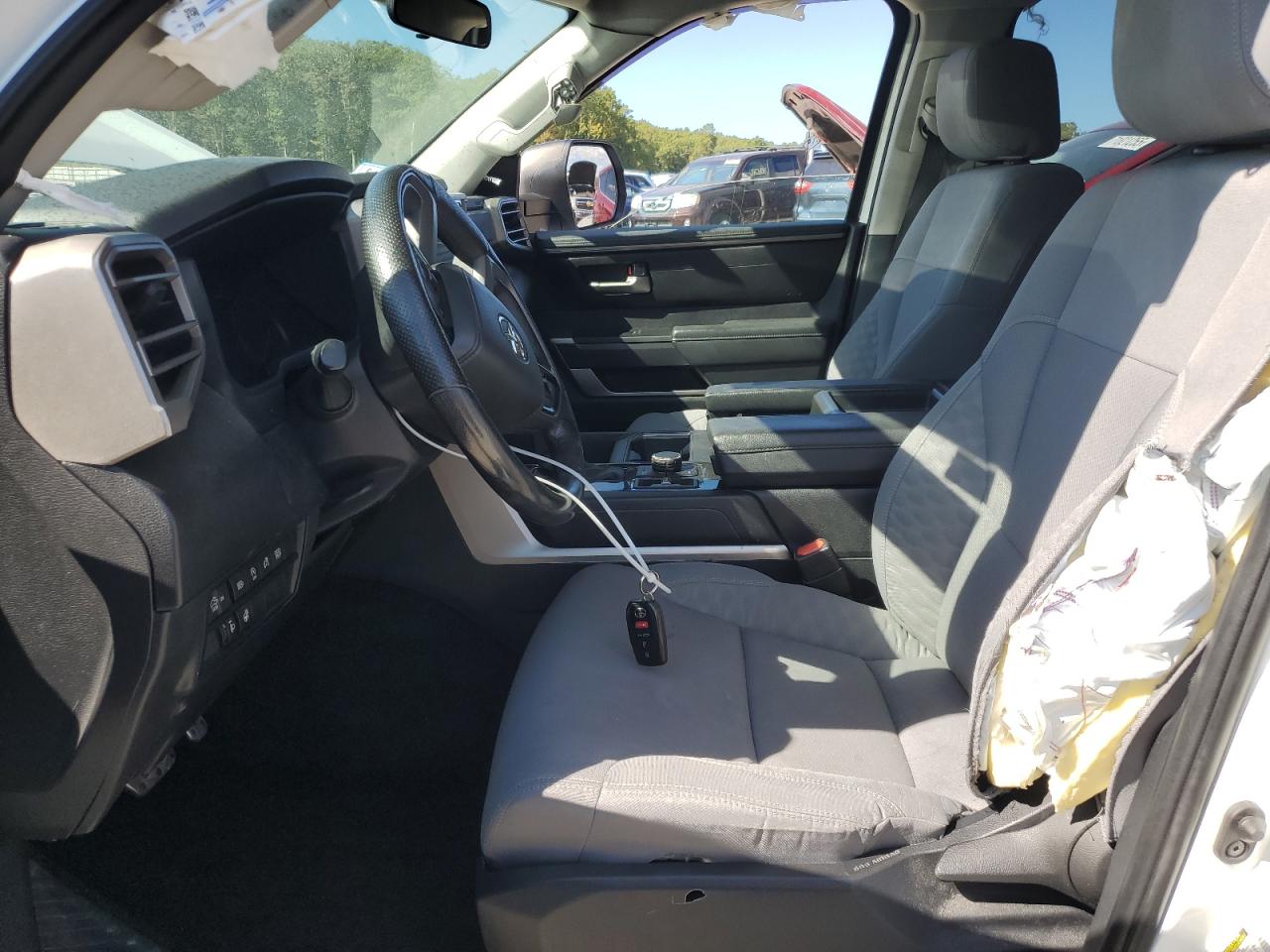 TOYOTA TUNDRA DOUBLE CAB SR