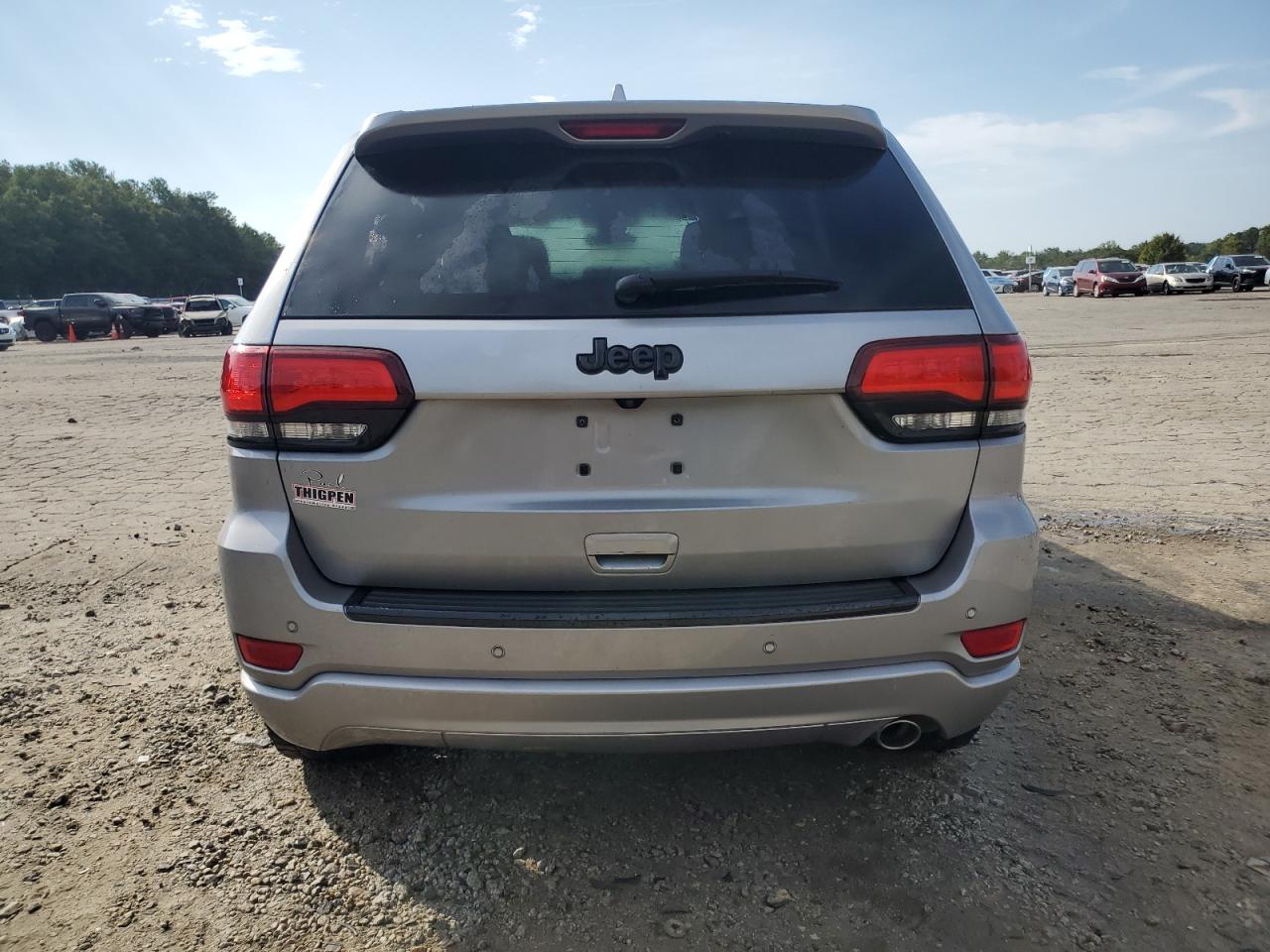 JEEP GRAND CHEROKEE LAREDO