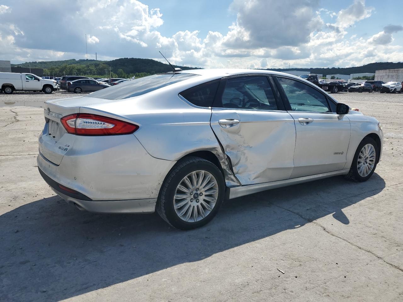 FORD FUSION SE HYBRID